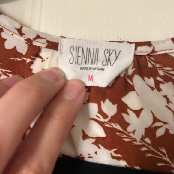 Floral Print Wrap Top - Rust and White - Picture 2 of 5